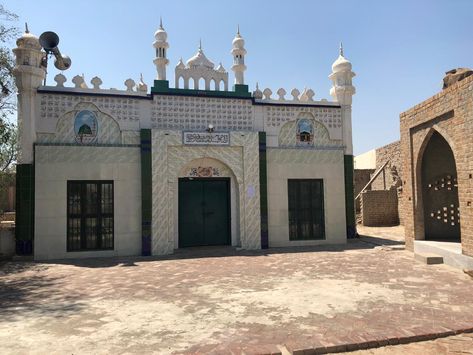 300 year old Masjid in village Nawakot jageer city deepalpour Pakistan Taj Mahal, Year Old, Pakistan, House Styles, Building, Travel, Quick Saves