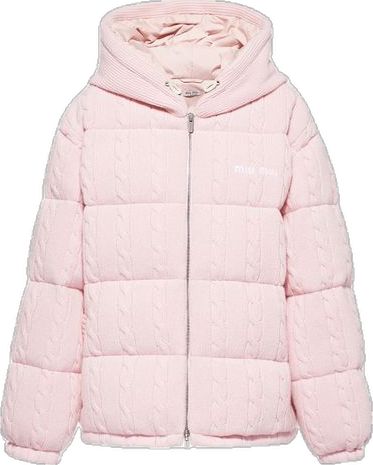 Winter Fits, Pink Jacket, Pink Outfits, Dream Clothes, Knit Jacket, Padded Jacket, Coats Jackets Women, Victoria Beckham, Pretty Outfits