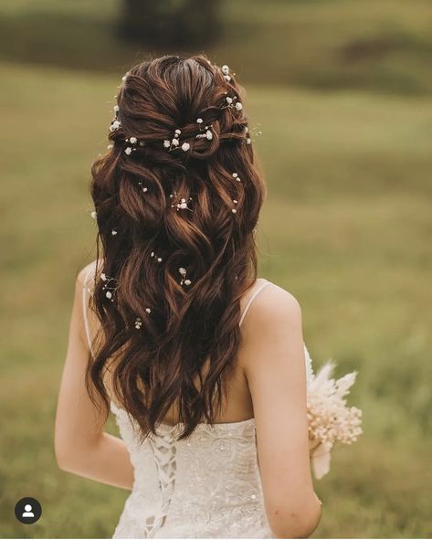 Simple Wedding Bun, Party Hairstyles For Women, Hairstyle For Girls Wedding, Bun Hairstyle For Wedding, Reception Hairstyles, Hairstyle For Wedding, Hair Style On Saree, Wedding Bun, Wedding Bun Hairstyles