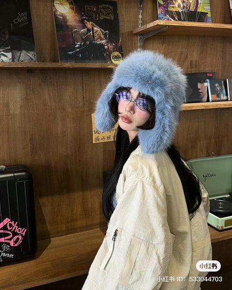 Fuzzy Hats Outfit, Fuzzy Hat Aesthetic, Fuzzy Hat Outfit, Newsboy Hat Outfit, Balaclava Outfit, Fur Hat Outfit, Kpop Hat, Modest Christian Clothing, Beret Outfit