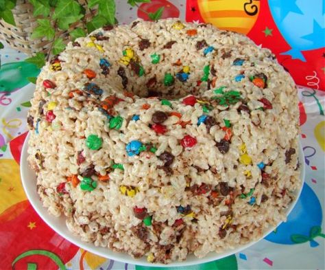 I like this recipe because it a simple alternative to a birthday cake for kids or a sleepover, bake sale cake. I got it out of a Mr. Food cook book. Once you make it, it is requested over and over Krispy Treats, Krispies Treats, Confetti Cake, Rice Krispy, Starbucks Copycat, Bar Recipe, Peanut Butter Balls, Gluten Free Rice, Rice Crispy Treats