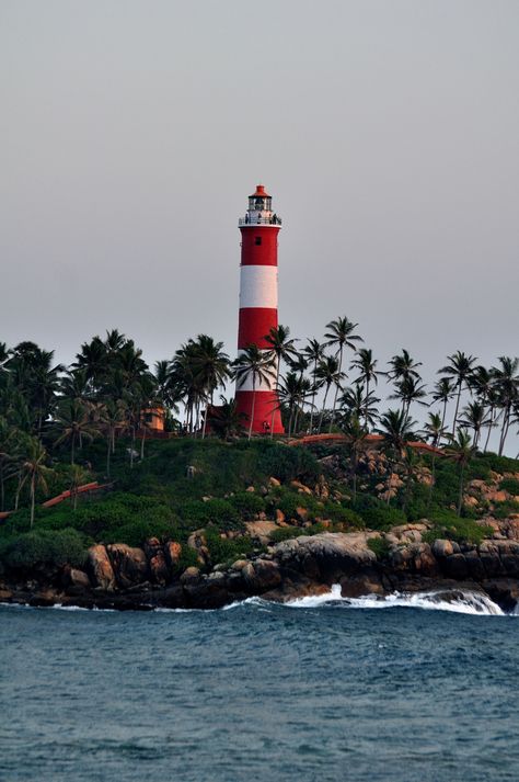 The lighthouse on the Kovalam beach #Kerala Kovalam Beach, Kerala Travel, Malaga Airport, Kovalam, Melbourne Airport, Kochi Kerala, Pisa Italy, Marvel Drawings, Western Ghats