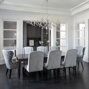 Dove Gray Velvet Dining Chairs with Curved Dining Table White And Gray Dining Room, Modern Farmhouse Dining Room Table, Velvet Dining Room, Gray Dining Room, Dining Room Drapes, Velvet Dining Room Chairs, Modern Farmhouse Dining Room, Gray Floor, Farmhouse Dining Room Table