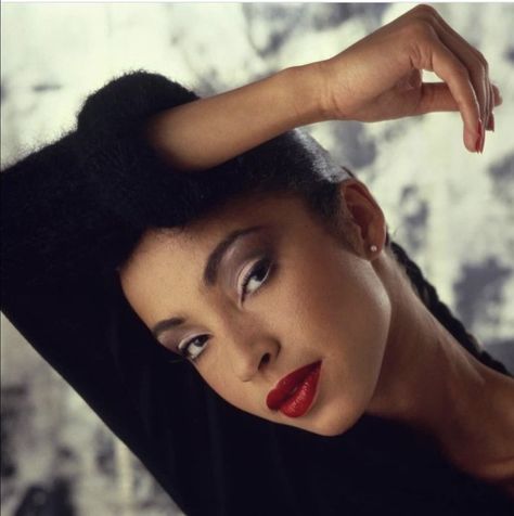 Sade Style, Sade Adu, 90 Style, She's A Lady, Nice Pic, Diamond Life, Bullet Proof, Neo Soul, Marvin Gaye