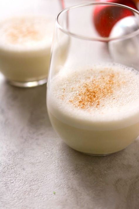 A Dairy-Free, Naturally Sweetened Version of the Classic Eggnog Beverage. This Coconut Milk Eggnog is better than the original recipe! This Dairy-Free Eggnog is a holiday beverage everyone loves! Dairy Free Eggnog Recipe, Whole30 Desserts, Dairy Free Eggnog, Coconut Eggnog, Dairy Free Egg Nog, Classic Eggnog, Eggnog Recipe Homemade, Dairy Recipes, Mom Recipes