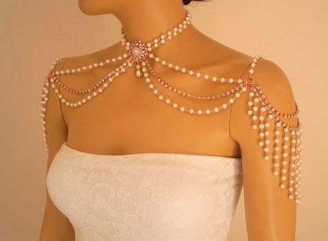 Crystal Harness, Bridal Body Jewelry, Shoulder Chain Jewelry, Jóias Body Chains, Rose Gold Art, Shoulder Jewelry, Shoulder Necklace, Pretty Jewelry Necklaces, Necklace Swarovski