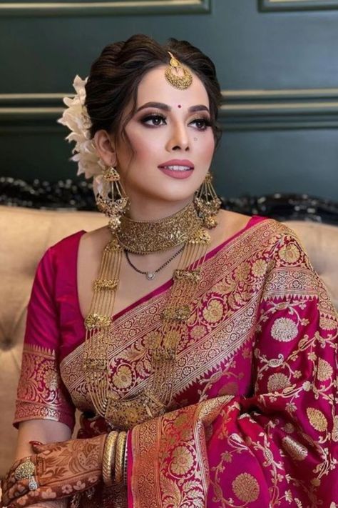 Find the best bridal makeup artists in your budget & desired city with contact information, portfolio & trusted reviews at Weddingbazaar - Trusted Wedding Services for Every Indian Wedding! South Indian Makeup Look, Bridal Saree Designs, Indian Makeup Look, South Indian Makeup, Red Saree Wedding, Reception Saree, Indian Bride Makeup, Bengali Bridal Makeup, Bridal Makeup Images