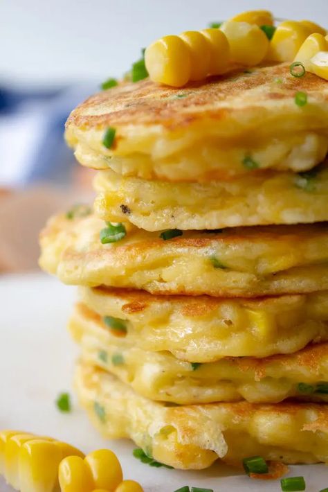 Cream Corn Fritters, Cooking Sweet Corn, Sweet Corn Fritters, Pea Fritters, Corn Fritter Recipes, Corn Fritters, Fritter Recipes, Creamed Corn, Kid Food