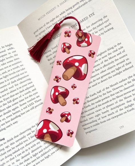 Pink Theme Painting, Mushroom Stationary, Cute Bookmarks Diy, Kawaii Bookmarks, Bookmarks Aesthetic, Mushroom Bookmark, Pink Bookmark, Handmade Bookmarks Diy, Penanda Buku