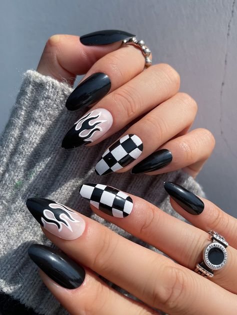 Multicolor  Collar    Color Nails Embellished   Beauty Tools Ongles Goth, Rock Nails, Checkered Nails, Black Flame, Punk Nails, Goth Nails, Grunge Nails, Almond Nails Designs, Fake Nail