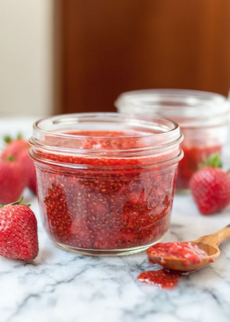 Using the gelling power of tiny chia seeds, you can transform a few cups of ripe fruit into a low-sugar, spreadable, spoonable jam in about 20… Chia Jam Recipe, Low Sugar Jam, Chia Recipe, Freezer Jam, Chia Seed Recipes, Chia Jam, Jam And Jelly, Ripe Fruit, Healthy Meal Delivery Service