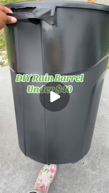 Diy Water Barrel, Rain Barrel Ideas, Rainwater Barrel, Rain Barrel Diy, Collect Rain Water, Diy Rain Barrel, Rain Barrel System, Rain Catcher, Garden Goals