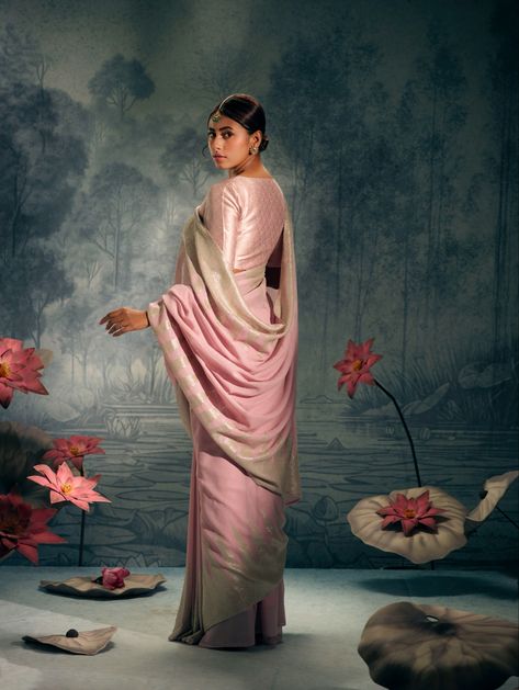 Indian Fashion Campaign, Saree Studio Photoshoot, Indian Studio Photoshoot, Suyash Fashion, Silk Saree Photoshoot, Saree Shoot Ideas, Indian Modeling Photoshoot, Saree Aesthetic Photoshoot, Saree Photoshoot Poses