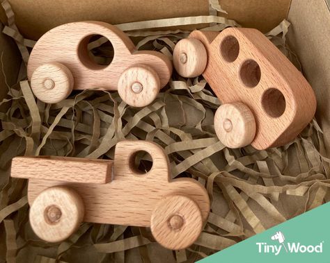 Small Wooden Projects, Wood Toys Diy, Wood Kids Toys, Wood Laser Ideas, Wooden Cars, Wooden Toys Design, Wooden Cart, Wooden Toy Trucks, Wooden Toy Cars