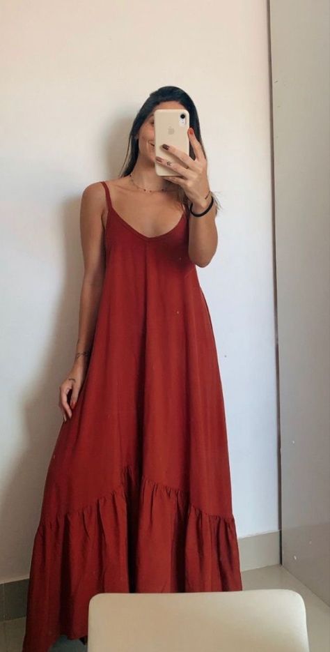 Nutritionist Outfit, Simple Spaghetti, Mode Hippie, Spaghetti Strap Prom Dress, Summer Maxi, Outfits Verano, Summer Maxi Dress, Looks Style, Custom Dresses