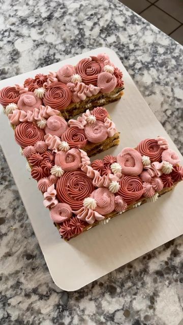 Letter C Cupcake Cake, Number 1 Cookie Cake, Cookie Cake Number Cakes, E Cake Letter, Cookie Cake Letter, Trendy Cake Designs 2024, Pink Letter Cake, Cupcake Letter Cake, Cookie Letter Cake