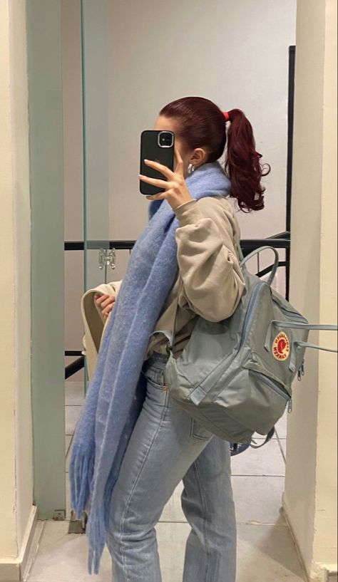 #blueaesthetic #fitcheck #kanken Kanken Backpack Outfit, Fjallraven Kanken Aesthetic, Kanken Style, Mochila Kanken, Aesthetic Backpack, Backpack Outfit, Uni Outfits, Outfit Check, Vsco Girl