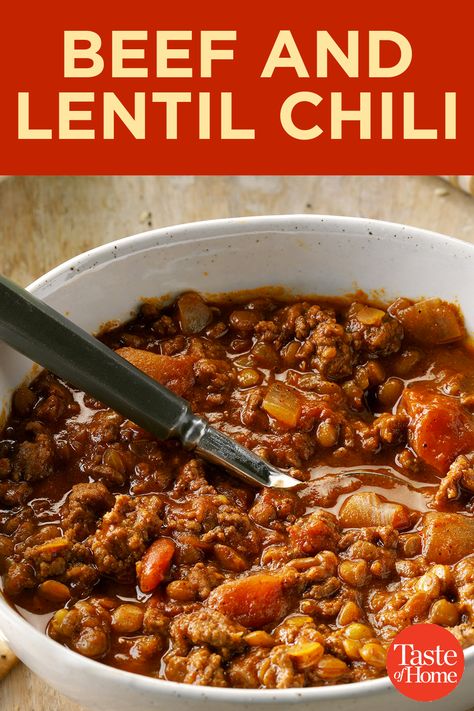 Beef Lentil Soup, Beef And Lentil, Lentil Chili Recipe, Curry Chili, Soup Curry, Chili Food, Delicious Chili Recipe, Ground Beef Chili, Beef Chili Recipe