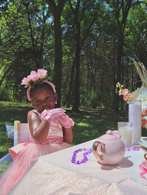 #toddler #teaparty #vintage #fashion #photoshoot #birthdayphotoshoot #aesthetic Tea Party Photoshoot, Black Toddler, Party Photoshoot, Birthday Photoshoot, Fashion Photoshoot, Party Outfit, Tea Party, Kids Outfits, Vintage Fashion