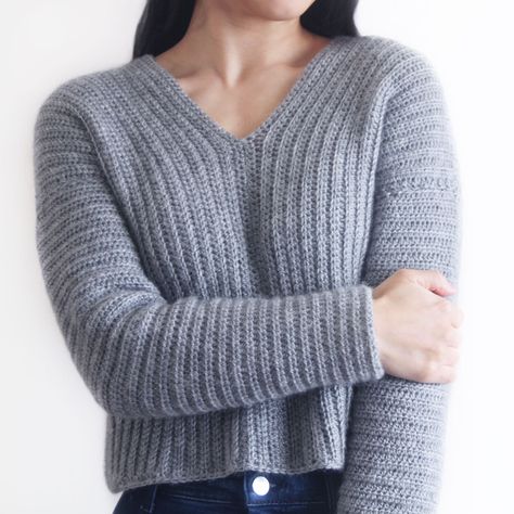 Free Crochet Sweater Patterns | For The Frills Kimono Crochet, Crochet Pullover Pattern, Crochet Garments, Crochet Sweater Free, Crochet Sweater Pattern, Crochet Jumper, Crochet Sweater Pattern Free, How To Fold Sleeves, Clothes Crochet