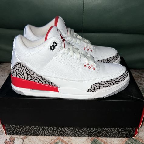 Jordan 3 Retro Hall Of Fame Color: White/Fire Red-Cement/Gray/Black Size: 8.5 Men New In Box Hype Shoes Men, Red Jordan 3, Batman Bebe, Jordan 3 Red Cement, Jordan 3 Red, Tenis Retro, Zapatillas Jordan Retro, Jordan 3s, Jordan Retro 3