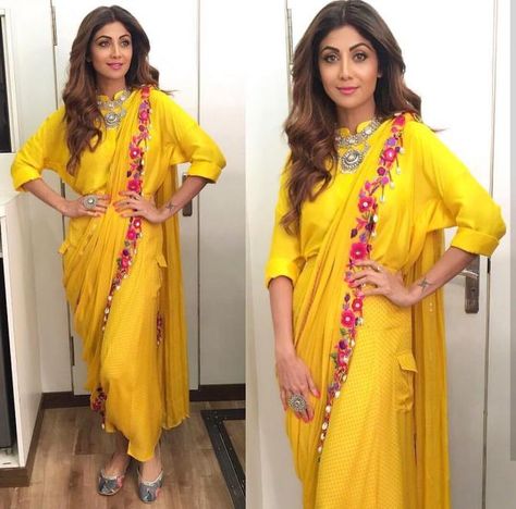 Shilpa Shetty Instagram Dhoti Saree, Outfit Essentials, Shilpa Shetty, Saree Gown, Designer Saree Blouse Patterns, Saree Trends, Lehenga Saree, Stylish Sarees, Indian Designer Outfits