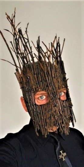 Mask made by :Frank Geens: 2017 for :TROTH: It is made from twigs and branches found at the Westerbegraafplaats and Campo Santo, which both are cemeteries in Ghent/Flanders. Each twig and branch has been individually sewn on a handmade burlap mask and then got a finish with glue spray and was completed with varnish spray. This photo is for the cover of the Per Angvsta Ad Avgvsta album by :TROTH: Pagan Mask, Burlap Mask, Forest Fairy Aesthetic, Frog Mask, Demon Costume, Creepy Halloween Makeup, Dance Project, Creepy Halloween Decorations, Scary Mask