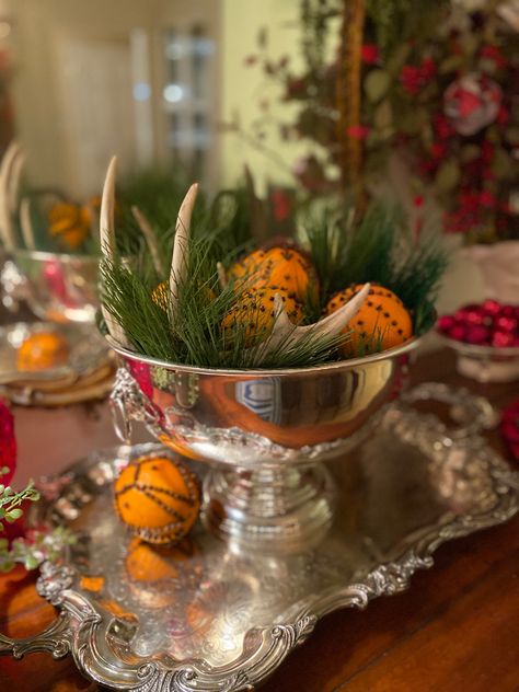 Silver Bowl Christmas Centerpiece, Decorating With Paul Revere Bowls, Orange And Clove Christmas Decorations, Gold Bowl Decor Centerpiece Ideas, Silver Punch Bowl Decorating Ideas, Silver Bowl Decor Ideas, Formal Dining Table Decor Centerpieces, Christmas Bowl Decor, Silver Platter Decor Ideas