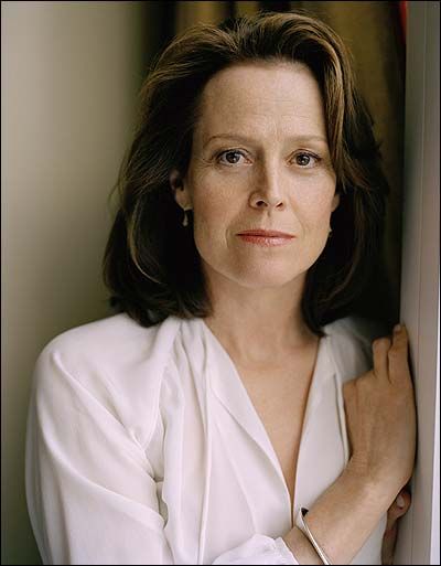 Carrietta Rosier (VS). Boss ass bitch ; old grudges ; work hard, then work harder. Middle Age Makeup, Sigourney Weaver, Middle Aged Women, Actrices Hollywood, Female Actresses, Aging Beautifully, Famous Women, Tall Women, Famous Faces