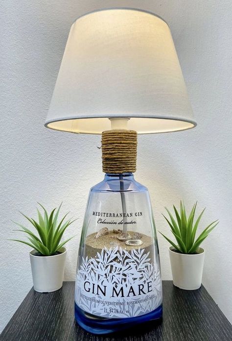 Gin Bottle Crafts, Bottle Lamps Diy, Bottle Lamp Ideas, Diy Bottle Lamp, Alcohol Bottle Crafts, Liquor Bottle Lamp, Hangout Space, Wooden Lamps Design, Bottle Chandelier