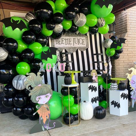 Beetlejuice Party Decorations Beetlejuice Party, Juice Party, Halloween Juice, October Baby Showers, Halloween Themed Birthday Party, Gothic Baby, Halloween Baby Shower Theme, Beetlejuice Halloween, Goth Baby