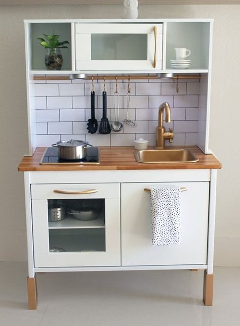 10 Ways to "Remodel" IKEA's DUKTIG Play Kitchen | Apartment Therapy Ikea Toy Kitchen, Ikea Play Kitchen Hack, Ikea Kids Kitchen, Ikea Toys, Ikea Play Kitchen, Ikea Duktig, Hacks Ikea, Desain Pantry, Play Kitchens