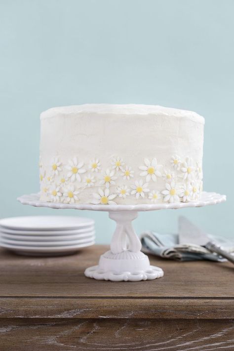 Lemon-Coconut Mascarpone Frosting Easter Cake Easy, Pear And Almond Cake, Cake With Mascarpone, Lemon And Coconut Cake, Easter Cake Recipes, Mascarpone Frosting, Homemade Birthday Cakes, Lemon Coconut, Homemade Cake Recipes