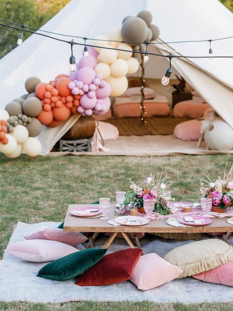 Boho Chic Glamping Party - a Rentable Tent Experience Glamping Ideas Party Boho Chic, Tent Glamping Ideas Diy Birthday Party, Birthday Glamping Ideas, Diy Glamping Party, Bachelorette Glamping Party, Glamping Birthday Party Ideas Tent Backyard Camping, Chic Slumber Party, Boho Glamping Party, Glamping Theme Party