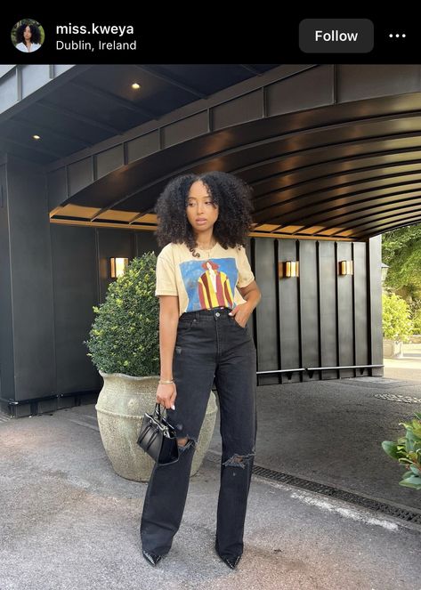 Urban Chic Outfits Black Women, Wide Leg Jeans Outfit Black Women, Mom Jeans Outfit Black Women, Running Errands Outfit, Sassy Outfit, Effortlessly Chic Outfits, Classy Casual Outfits, Casual Chic Outfit, Casual Style Outfits