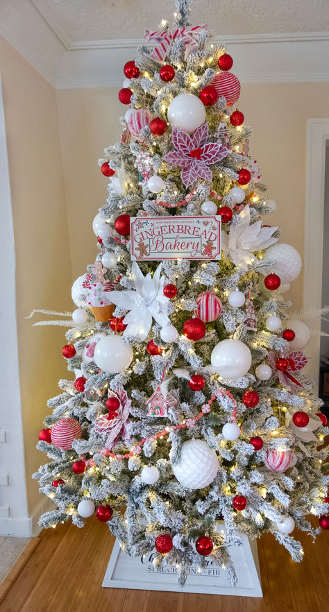 Red and White Christmas Tree (Gingerbread Theme) Christmas Memory Tree, Peppermint And Gingerbread Christmas Tree Ideas, Gingerbread Christmas Trees Ideas, Gingerbread Themed Christmas Tree Ideas, Red White And Pink Christmas Tree, Red And White Candy Cane Christmas Tree, Christmas Tree Peppermint Theme, Gingerbread Theme Tree, Gingerbread Theme Christmas Decor