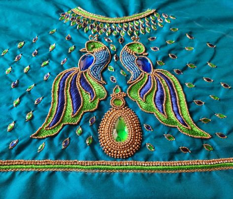 https://youtu.be/lDOdoAggF0E Video link Peacock Blouse Designs, Blouse Drawing, Peacock Embroidery Designs, Bridal Blouses, Aari Designs, Maggam Works, Blouse Embroidery, Simple Embroidery Designs, Aari Embroidery