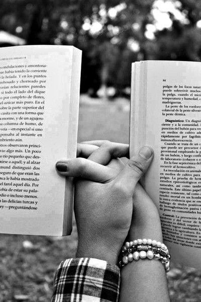 So you want to date someone who loves to read? These are the 15 things you should know if you want to date an avid book reader. Scorpius And Rose, Open Books, Ayat Alkitab, Open Book, Fotografi Potret, I Love Books, Hopeless Romantic, Love Book, Couple Goals