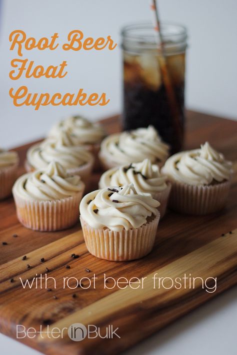 Root Beer Float Cupcakes with Root Beer Frosting Beer Frosting, Blueberry Ideas, Root Beer Cupcakes, Root Beer Float Cupcakes, Rootbeer Float Cupcakes, Jordan Birthday, Beer Cupcakes, Cupcakes Ideas, Beer Float