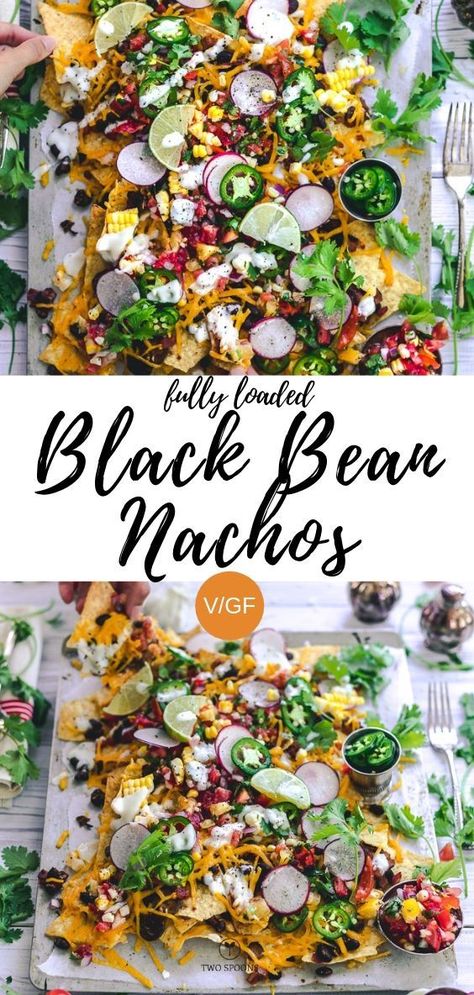 Nachos Vegan, Black Bean Nachos, Nachos Recipes, Bean Nachos, Vegetarian Nachos, Nachos Recipe Easy, Vegetarian Mexican, Vegan Nachos, Loaded Nachos