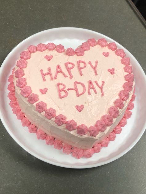 Cute Birthday Cakes Heart Shape, Pink Heart Birthday Cake Aesthetic, Simple Heart Shaped Cake, Cake Text Ideas, Happy Birthday Heart Cake, Pink Heart Shaped Cakes Birthday, Pretty Birthday Cakes For Teens, 19 Th Birthday Cake, 13 Bday Cake