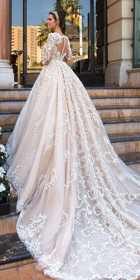 Dresses For Bride, Dresses Bride, Wedding Dress Guide, Top Wedding Dresses, Gowns Wedding, Winter Wedding Dress, Brides Wedding Dress, Princess Wedding Dresses, Black Wedding Dresses