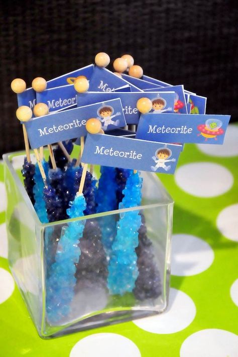 Astronaut Themed Birthday Party with Lots of Really Fun Ideas via Kara's Party Ideas | KarasPartyIdeas.com #spaceparty #alienparty #solarsys... Outer Space Baby Shower, Planet Party, Galaxy Party, Alien Party, Astronaut Party, Space Theme Party, Astronaut Birthday, Outer Space Party, Outer Space Birthday