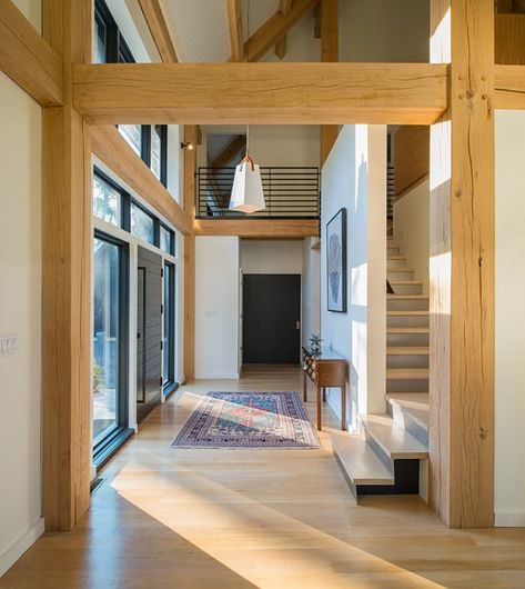 Timber Frame Homes for Every Architectural Style - New England Home Magazine Timberframe Interiors, Timber Frame Home Interiors, Wall Decor Foyer, Timber Frame Interior, Modern Timber Frame Homes, Modern Timber Frame, Foyer Wall Decor, Foyer Wall, Timber Frame House