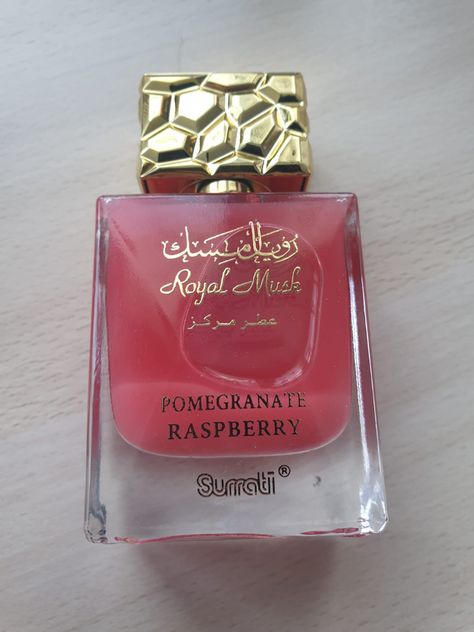 Pretty Beauty Products, Arabian Perfume Aesthetic, Arabic Perfume Woman, Arabian Perfumes For Women, Arabian Perfume, Arabic Perfume, Create Your Dream Life, Fragrances Perfume Woman, Body Hygiene