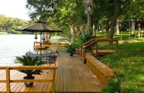 Lake House Dock, Lake Landscaping, Lakehouse Ideas, Lake Dock, Lakefront Living, Lakeside Living, Haus Am See, Desain Lanskap, Lake Living