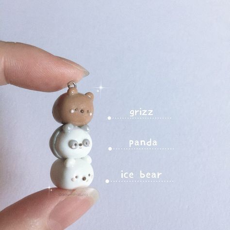 𝚑𝚊𝚗𝚍𝚖�𝚊𝚍𝚎 𝚌𝚕𝚊𝚢 𝚌𝚑𝚊𝚛𝚖 ¨̮ on Instagram: “we bare bears stack 🐻🐼✨ . . . . . #polymerclaycharms #polymerclay #clay #claycharms #craft #cute #kawaii #small #tiny #mini #miniature…” Aesthetic Panda, Nomad Sculpt, Foodie Aesthetic, Easy Clay Sculptures, Clay Bear, Polymer Clay Kawaii, Clay Keychain, Polymer Clay Figures, Clay Diy Projects