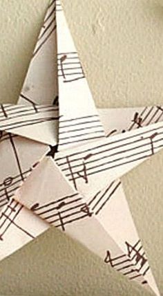 Origami Star Tutorial, Diy Origami Home, Star Christmas Ornaments, Origami Christmas Ornament, Origami Home Decor, Vika Papper, Origami Star, Origami Decoration, Star Tutorial