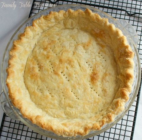 Pie Crust With Vinegar, No Fail Pie Crust, Perfect Flaky Pie Crust, Best Pie Crust Recipe, Flaky Pie Crust Recipe, Pie Crust Recipe Easy, Pie Dough Recipe, Homemade Pie Crust Recipe, Easy Pie Crust