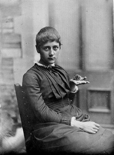 Beatrix Potter with Her Pet Mouse Xarifa, 1885. Cotsen Children’s Library. Department of Rare Books and Special Collections. Princeton University Library Photography: Princeton University Library.  @Angi & Silas of Duirwaigh Studios Tales Of Beatrix Potter, Pet Mouse, Beatrice Potter, Michel De Montaigne, Peter Rabbit And Friends, Marjolein Bastin, Pet Mice, Picture Letters, Beatrix Potter